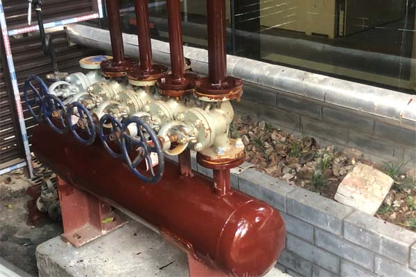 管道保溫涂漆防腐施工.jpg 管道保溫涂漆防腐施工.jpg